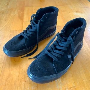 Vans All Black Sk8-Hi